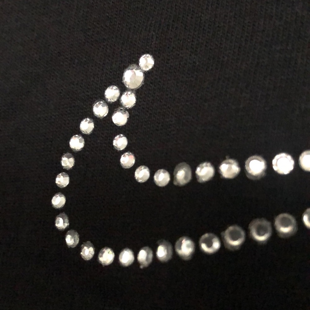 New Authentic Nike Womens Shirt - Picture 3 of 6